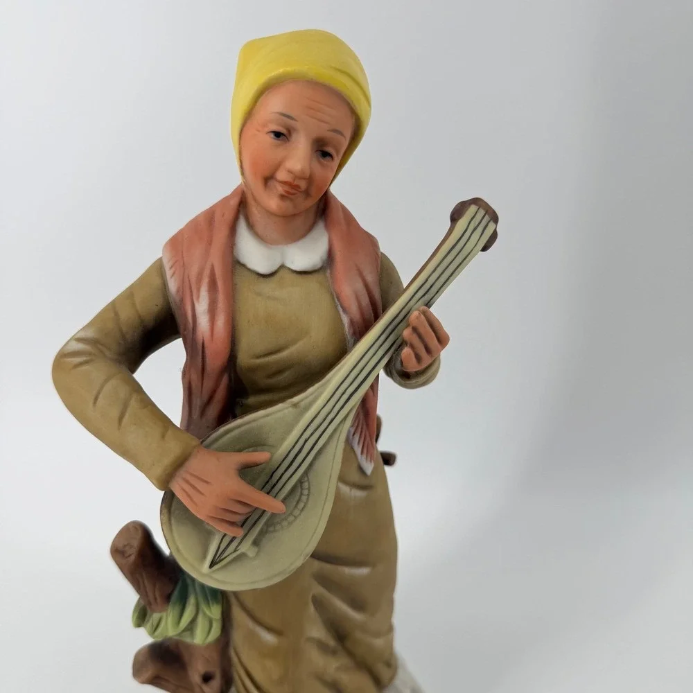 Vintage Old-World Woman Musician Playing the Mandolin‎ Porcelain Figurine 9 inch